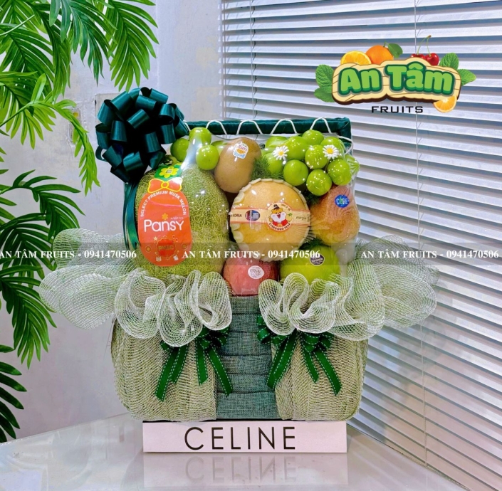 GIỎ TRÁI CÂY FORM VUÔNG HIỆN ĐẠI CHÚC MỪNG TÂN GIA