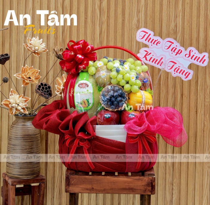GIỎ TRÁI CÂY QUÀ TẶNG TRI ÂN TONE ĐỎ 