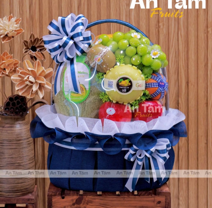 GIỎ TRÁI CÂY PHỐI TONE XANH TRẮNG SIÊU XINH