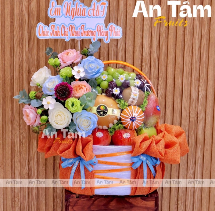 GIỎ TRÁI CÂY PHỐI HOA CHÚC MỪNG KHAI TRƯƠNG TONE CAM
