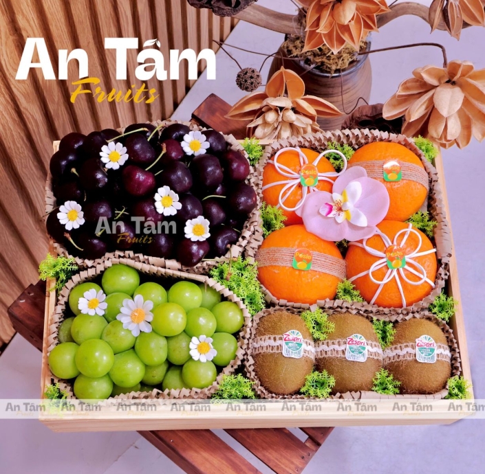 HỘP GỖ MICA MIX 4 LOẠI CHERRY NHO MẪU ĐƠN QUÝT VÀ KIWI