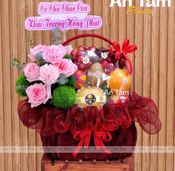 GIỎ TRÁI CÂY TONE ĐỎ PHỐI HOA CHÚC MỪNG KHAI TRƯƠNG