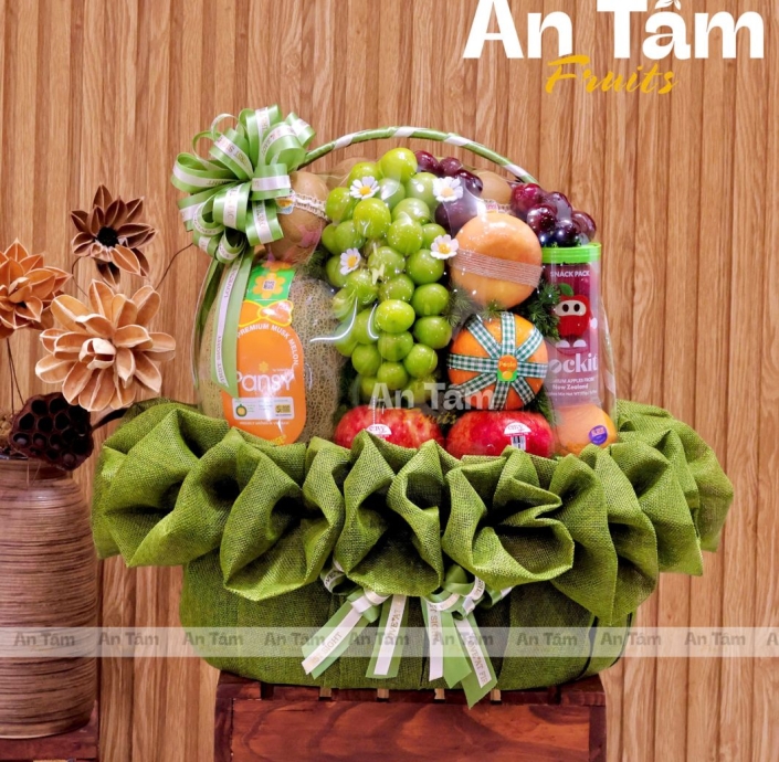GIỎ TRÁI CÂY CHÚC MỪNG SINH NHẬT TONE XANH RÊU SIÊU SANG