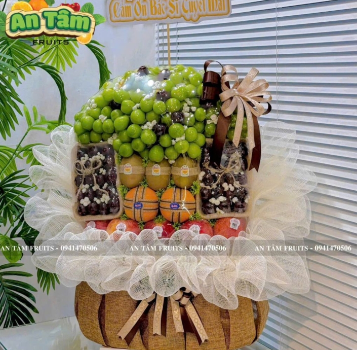 GIỎ TRÁI CÂY CHẤT LƯỢNG CẢM ƠN BÁC SĨ