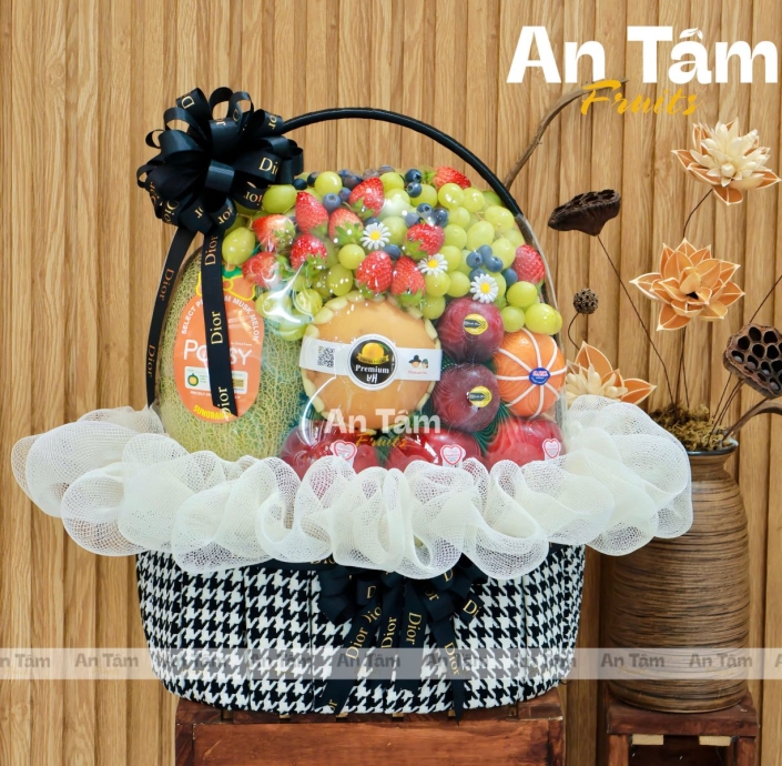 GIỎ TRÁI CÂY THẮP HƯƠNG KÍNH LỄ 49 NGÀY 