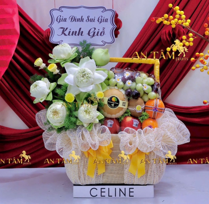 GIỎ TRÁI CÂY HOA SEN MIX TRÁI ACAY TRANG NHÃ 