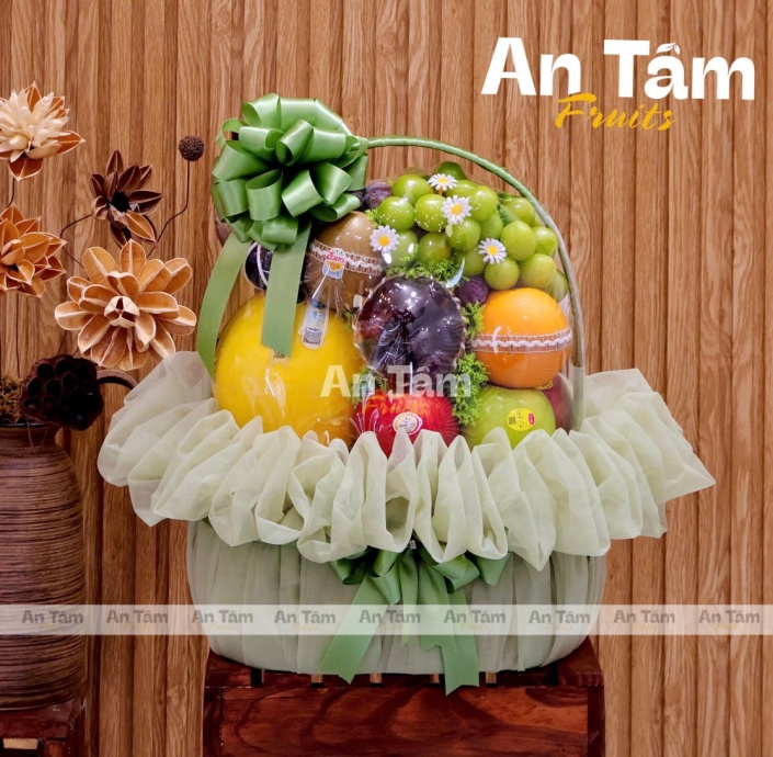 GIỎ TRÁI CÂY PHỐI VOAL NHẸ NHÀNG TINH TẾ 