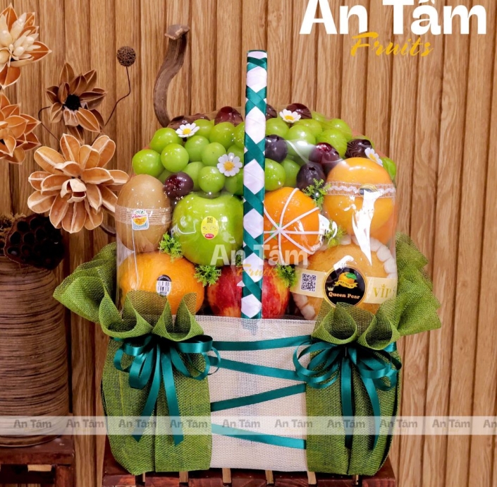 GIỎ TRÁI CÂY TONE XANH RÊU CHÚC MỪNG SINH NHẬT 