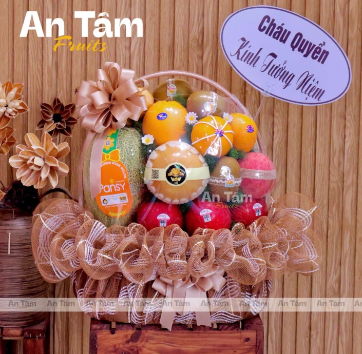 GIỎ TRÁI CÂY TONE NÂU KHÔNG NHO KÍNH LỄ