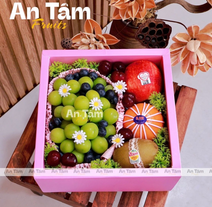 HỘP TRÁI CÂY TONE HỒNG CHẤT LƯỢNG 6 LOẠI TRÁI CÂY